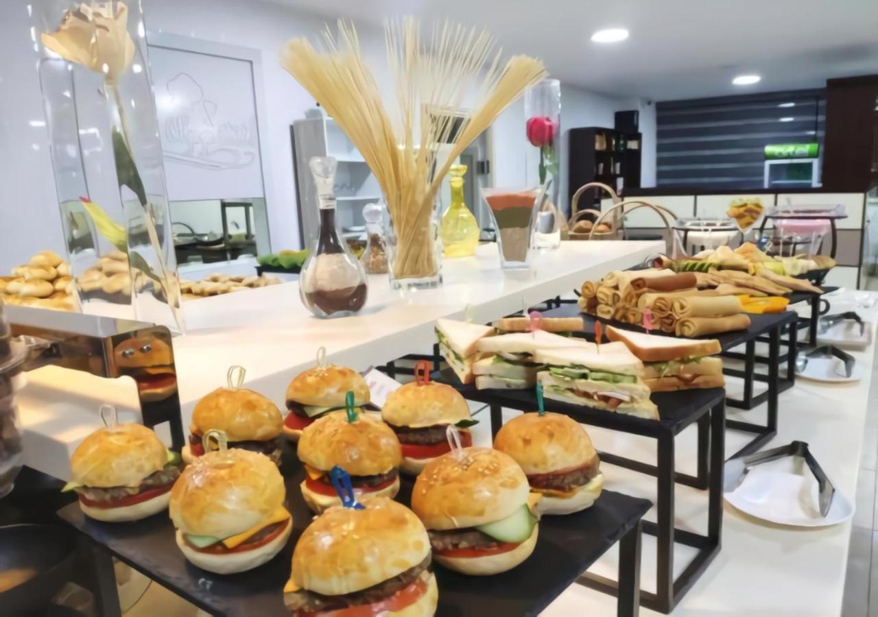 Hilal Hotel Tasjkent Buitenkant foto