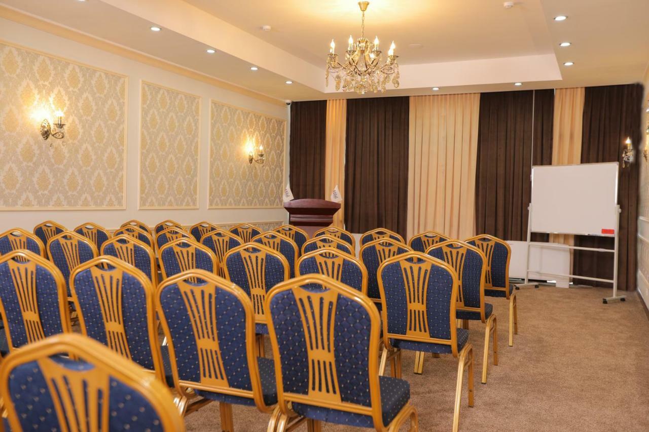 Hilal Hotel Tasjkent Buitenkant foto